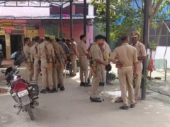 वाराणसी: शास्त्री घाट पर यूजीसी विरोधी अनशन सुबह 3:30 बजे पुलिस ने तुड़वाया, एक भर्ती