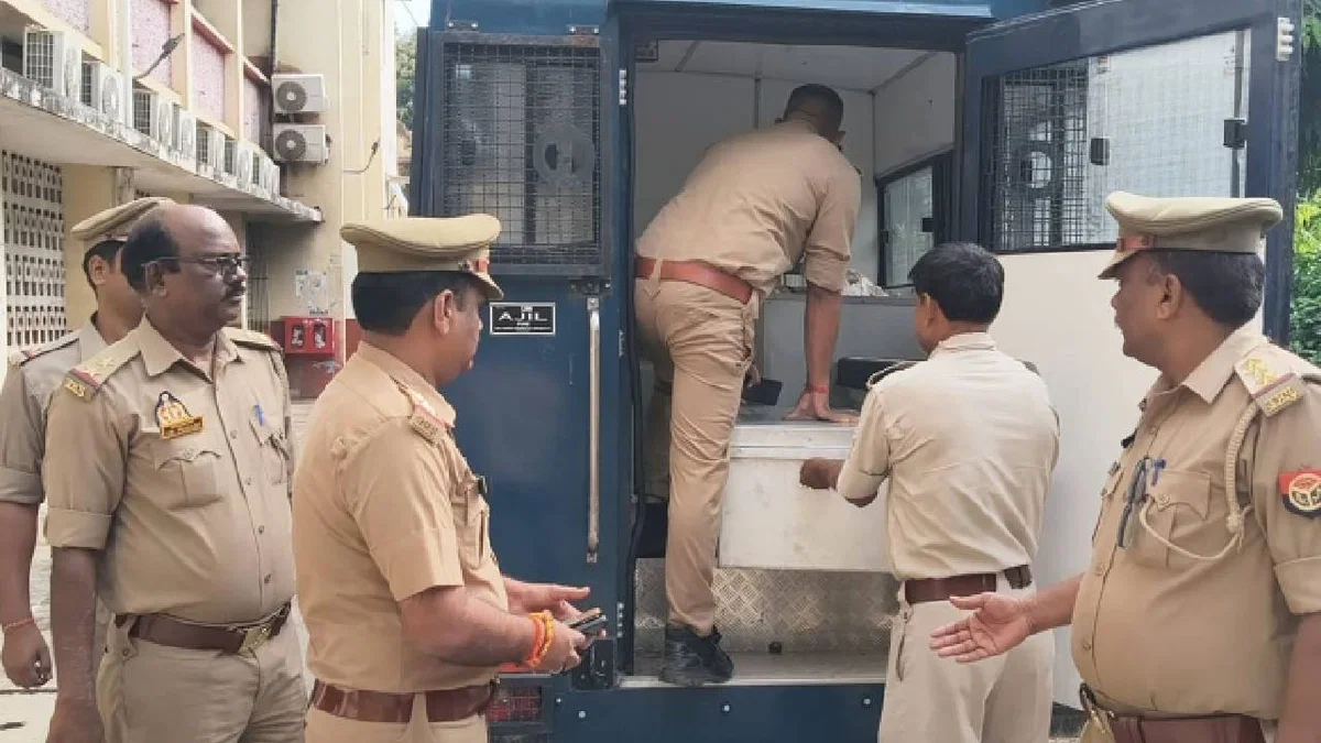 अयोध्या: चढ़ावा चोरी केस में 36,039 पन्नों का आरोप पत्र और 133 गवाह