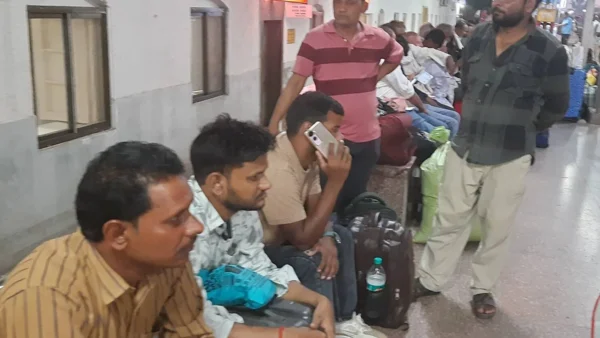 बस्ती: गोरखपुर‑गोंडा रेलखंड पर काम से कई एक्सप्रेस का मार्ग बदला, पैसेंजर रद्द