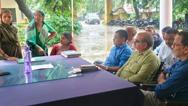 रायबरेली: विवादित जमीन पर बच्चे का शव दफन होने का आरोप, समाधान दिवस में सीमित निस्तारण