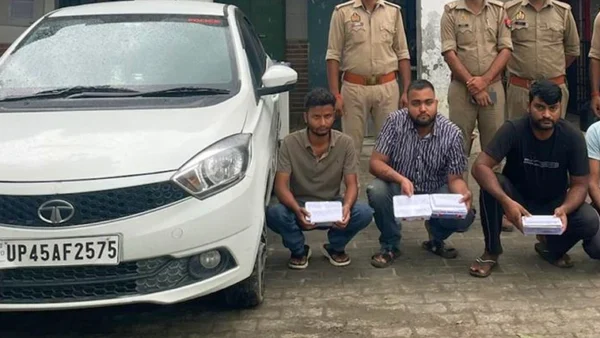 अयोध्या: लूट के आरोप में चार गिरफ्तार, 670 रुपये‑मोबाइल और कार बरामद