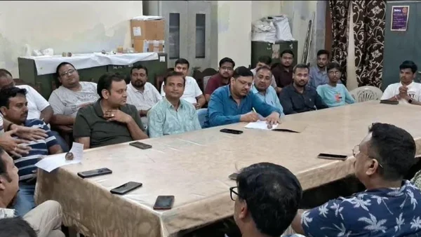 आज़मगढ़: अग्रवाल युवा समाज की नई कार्यकारिणी बनी, आयुष अध्यक्ष और अंबर महामंत्री
