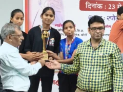 आज़मगढ़: प्रदेशीय विद्यालयी बैडमिंटन में बालिकाएं उपविजेता, दो राष्ट्रीय टीम में चुनीं