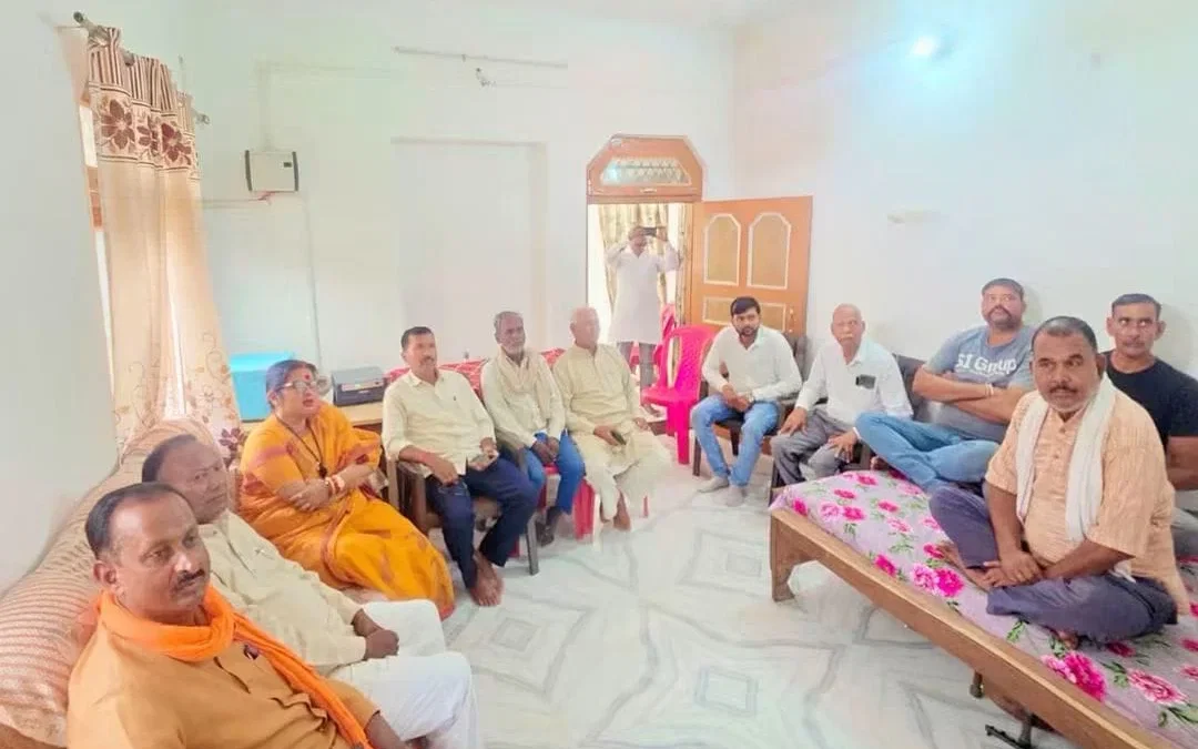 प्रयागराज: भाजपा कार्यकर्ताओं ने ‘मन की बात’ सुनकर विकास में योगदान का संकल्प
