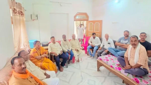 प्रयागराज: भाजपा कार्यकर्ताओं ने ‘मन की बात’ सुनकर विकास में योगदान का संकल्प