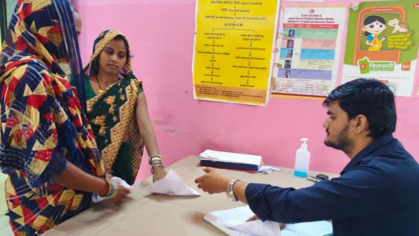 फतेहपुर: मुख्यमंत्री आरोग्य मेले में डॉक्टर नहीं पहुंचे, कई मरीज बिना इलाज लौटे