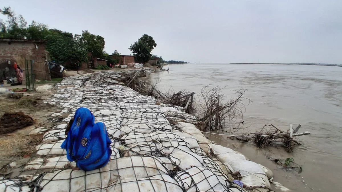 बस्ती: सरयू का जलस्तर 24 घंटे में 84 सेंटीमीटर बढ़ा, खतरा निशान से 5 सेंटीमीटर कम