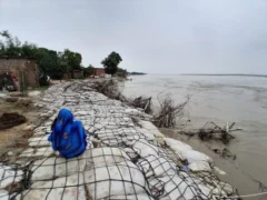 बस्ती: सरयू का जलस्तर 24 घंटे में 84 सेंटीमीटर बढ़ा, खतरा निशान से 5 सेंटीमीटर कम