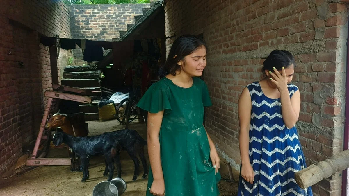 कौशाम्बी: अजुहा में कटिया निकालते समय करंट से 50 साल के इंद्राज की मौत