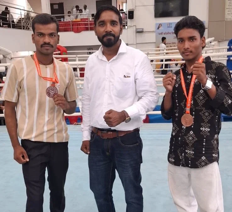 सिद्धार्थनगर: रतन सेन इंटर कॉलेज के दो खिलाड़ियों को 70वीं प्रदेशीय बॉक्सिंग में कांस्य