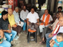 सोनभद्र: बूथ‑17 में कार्यकर्ताओं ने पीएम मोदी की ‘मन की बात’ सुनकर संदेश पहुँचाने का संकल्प लिया
