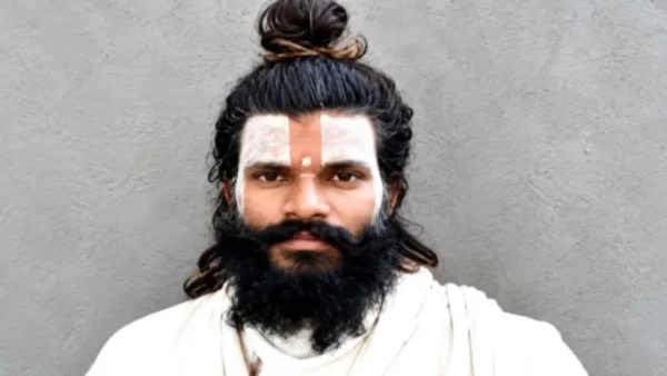 मथुरा: वृंदावन आश्रम में शिष्य रसिक दुलारी की संदिग्ध मौत, जांच तेज