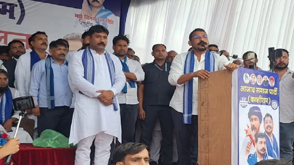 मुज़फ्फरनगर: चंद्रशेखर आजाद ने मायावती पर कहा- लिखने वाला बदल लें