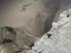 कुशीनगर: नारायणी पर बांध टूटने से कई गांव प्रभावित, CM योगी ने तुरंत राहत निर्देश दिए