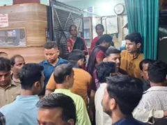 कासगंज: निजी क्लीनिक में चार घंटे देरी, ढाई साल की बच्ची की मौत