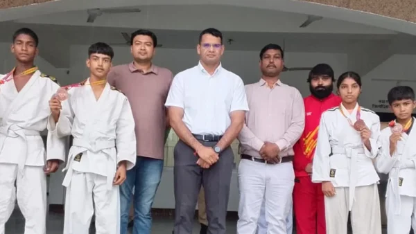 बलरामपुर: प्रदेश स्तरीय जूडो में चार खिलाड़ियों ने कांस्य जीता, डीएम ने किया सम्मान
