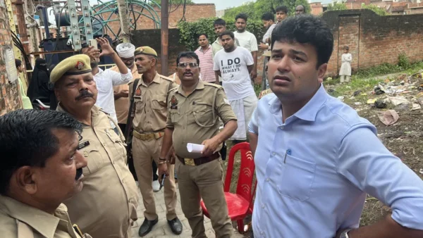 मऊ: शादी के बीच हाईटेंशन लाइन से झटका, तीन लोगों की मौत