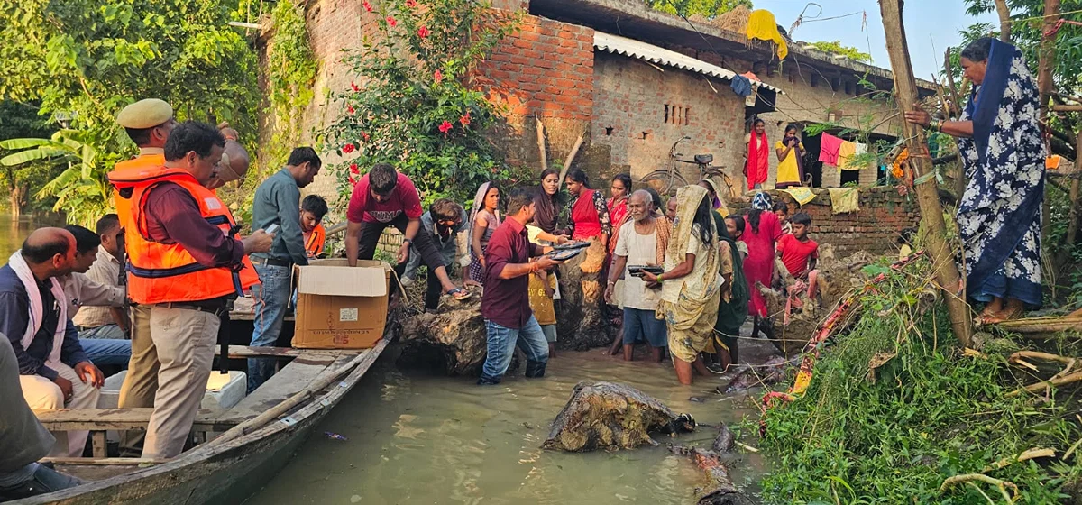 सिद्धार्थनगर: तुलसियापुर के बाढ़ प्रभावितों को 2,700 लंच पैकेट और दवा वितरित