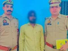 कासगंज: साबरमती एक्सप्रेस में CTTI के अंगूठे पर चबाने का आरोप, आरोपी गिरफ्तार
