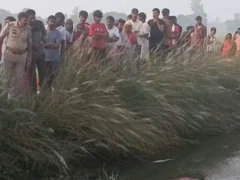 आज़मगढ़: नहर में मिला लगभग 32 साल का अज्ञात व्यक्ति, पहचान बाकी