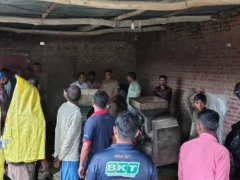 लखीमपुर खीरी: बारिश में कच्ची दीवार ढही, पति-पत्नी व 8 वर्षीय पुत्र की मौत