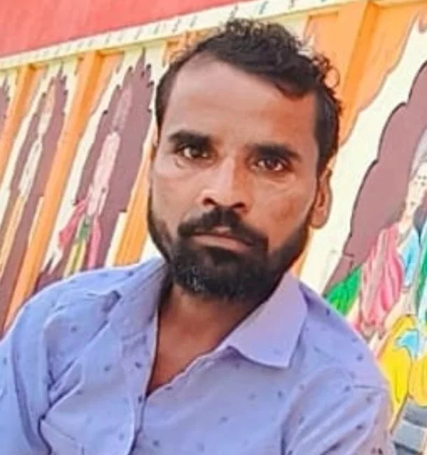 सीतापुर: लगातार बारिश से कच्ची दीवार गिरी, 35 वर्षीय युवक की मौत