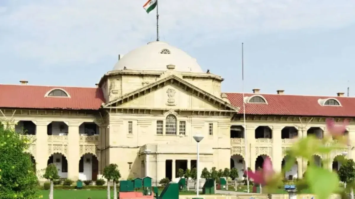 लखनऊ: जून अग्निकांड के बाद यूपी सरकार को मुआवजा नीति बनाने का निर्देश, जयंत के इलाज का भार राज्य उठाएगा