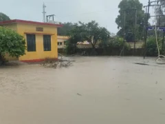 फतेहपुर: बारिश से बिजली व्यवस्था ठप, 250 गांवों में 15 घंटे तक blackout