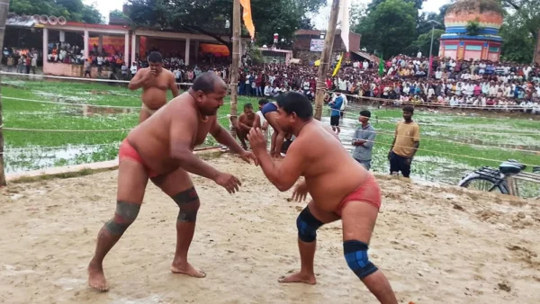 गाजीपुर: दंगल के अंतिम दिन 20 कुश्तियां, ज्यादातर मुकाबले बराबरी पर खत्म