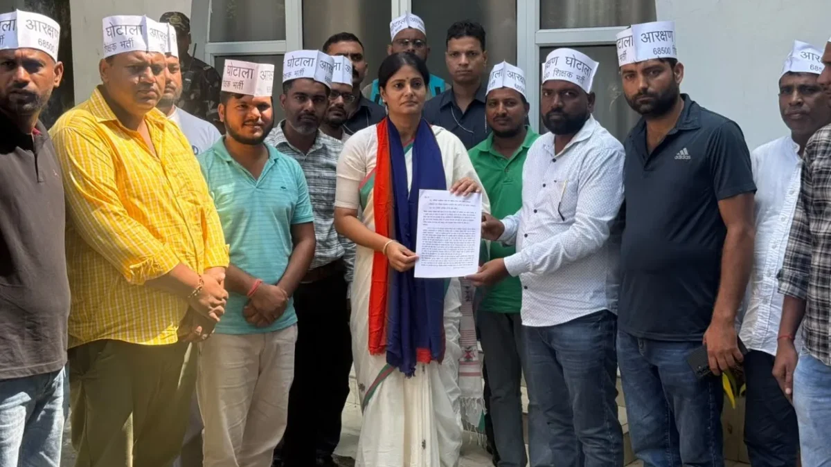 लखनऊ: 68,500 शिक्षक भर्ती में 8 साल से इंतजार, अभ्यर्थियों ने अनुप्रिया से मदद मांगी