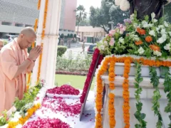 लखनऊ: सीएम योगी ने कहा‑ खादी वस्त्रों पर 25% छूट 30 जनवरी तक