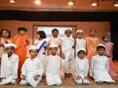 प्रयागराज: पतंजलि नर्सरी स्कूल में गांधी‑शास्त्री जयंती धूमधाम से मनाई गई