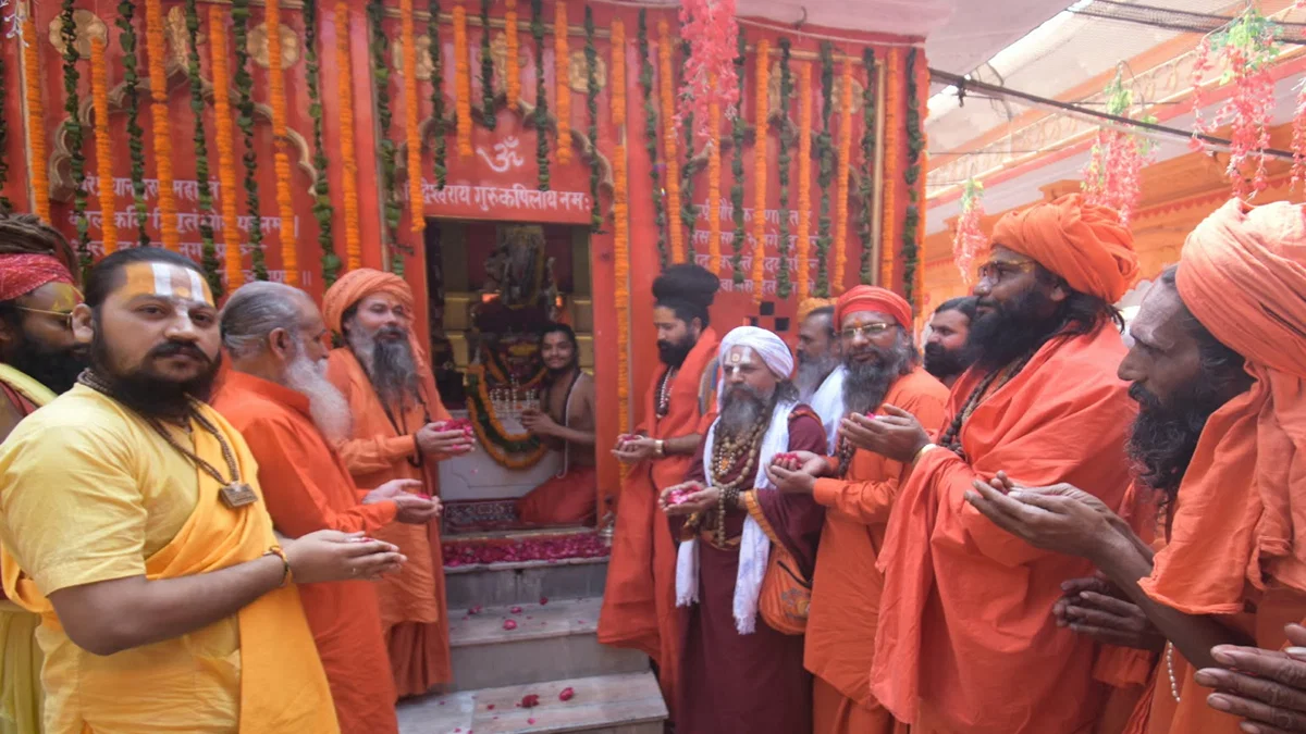 प्रयागराज: महानिर्वाणी अखाड़े में भगवान कपिल महामुनि की षष्ठी धूमधाम से मनाई गई