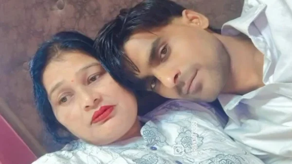 बहराइच: होटल में लटके मिले रिंकू (27) व पिंकी शर्मा (46), जांच जारी