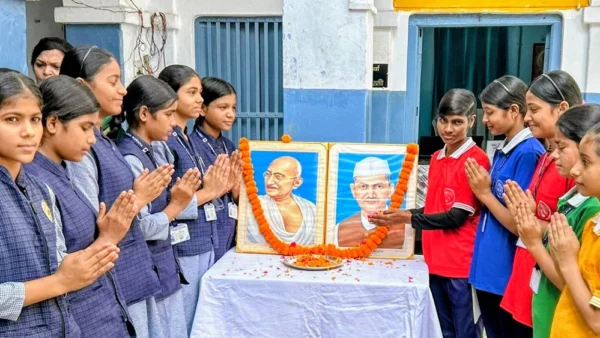 मेरठ: आर्य कन्या इंटर कॉलेज में छात्राओं को पॉक्सो एक्ट व बाल सुरक्षा पर जागरूक किया गया