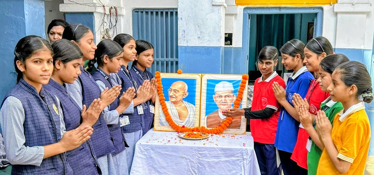मेरठ: आर्य कन्या इंटर कॉलेज में छात्राओं को पॉक्सो एक्ट व बाल सुरक्षा पर जागरूक किया गया