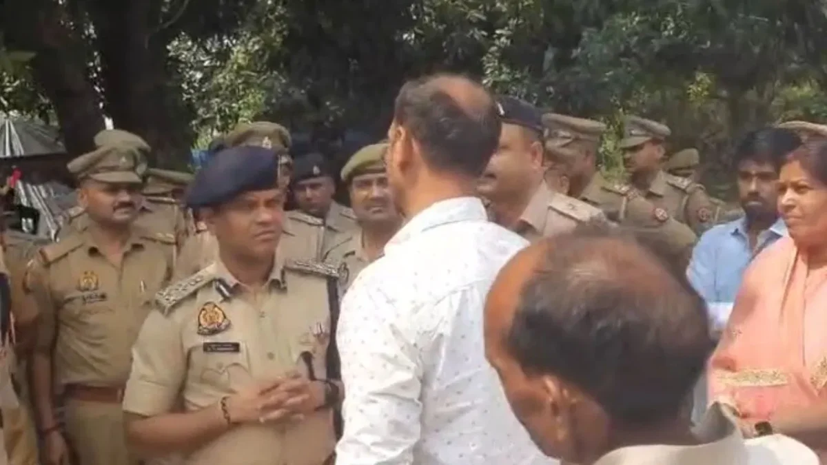 देवरिया: ब्रेकर विवाद में RSS कार्यकर्ता रामेश्वर तिवारी की पीट-पीटकर हत्या, 5 टीमें लगा दीं