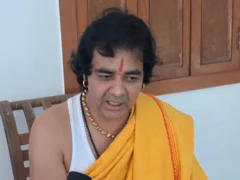 झांसी: चिन्मयानंद बापू ने ओटीटी पर आपत्तिजनक दृश्यों पर अंकुश की मांग