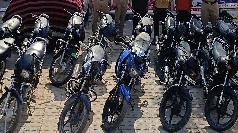 सहारनपुर: इंटरजिल्हा वाहन चोर गिरोह पकड़ा, 3 गिरफ्तार, 20 बाइक बरामद