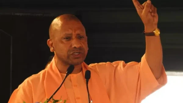 लखनऊ: CM योगी आज 912 छात्रों के लिए 2026-27 छात्रवृत्ति कार्यक्रम शुरू करेंगे