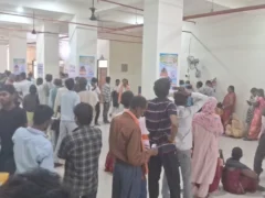 आज़मगढ़: दिन में तेज गर्मी और रात में ठंड, अस्पतालों में जुकाम‑बुखार के मरीज बढ़े