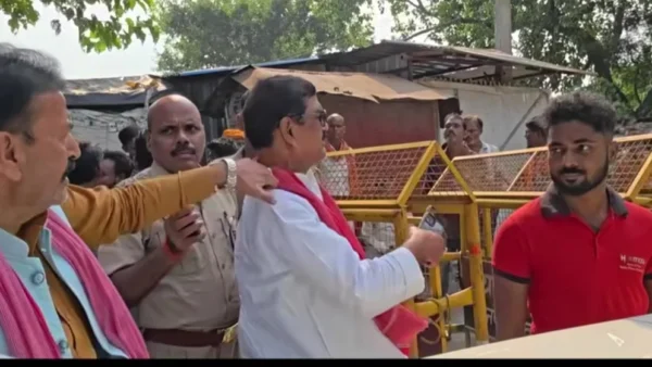 कुशीनगर: पूर्व मंत्री राधेश्याम के काफिले को रोकने पर एसडीएम से तीखी झड़प, दो वाहन अनुमति