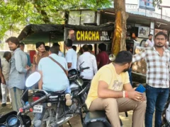 जालौन: कलक्ट्रेट गेट के सामने चाय की दुकान से करीब ₹90,000 का सामान व ₹6,000 नकद चोरी