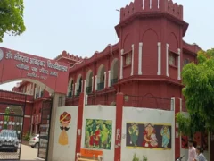 मथुरा: सुल्तानगंज कैंपस की लॉ कॉलेज बिल्डिंग तैयार, पढ़ाई नहीं शुरू