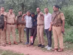 ललितपुर: पांच वर्षीय मासूम से दुष्कर्म के आरोपी सुखपाल मुठभेड़ में गिरफ्तार, पैर में लगी गोली