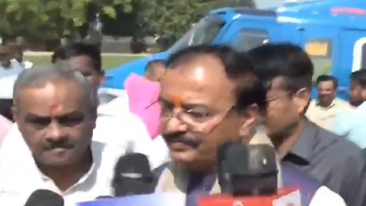 कानपुर नगर: उपमुख्यमंत्री बोले, ‘अखिलेश भाजपा में शामिल होने के लिए हमसे मिले थे’