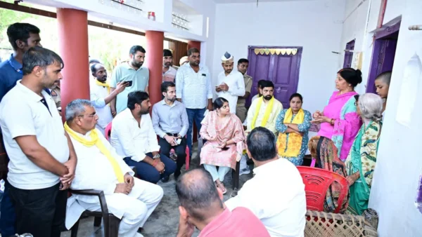 अम्बेडकर नगर: शहीद डिप्टी कमांडेंट अंकित की मर्मांतक विदाई, गांव में शोक