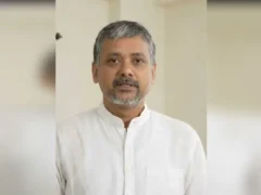 आगरा: सपा ने एमएलसी शिक्षक सीट के लिए डॉ. आकाश अग्रवाल को बनाया उम्मीदवार
