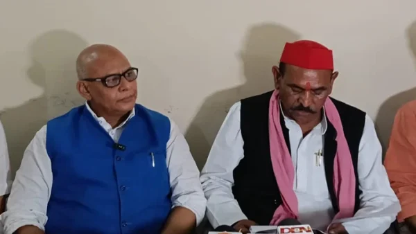 आगरा: सपा ने 8 अक्तूबर तक ‘वोट बचाओ-देश बचाओ’ अभियान, 10,000 की अंतिम रैली