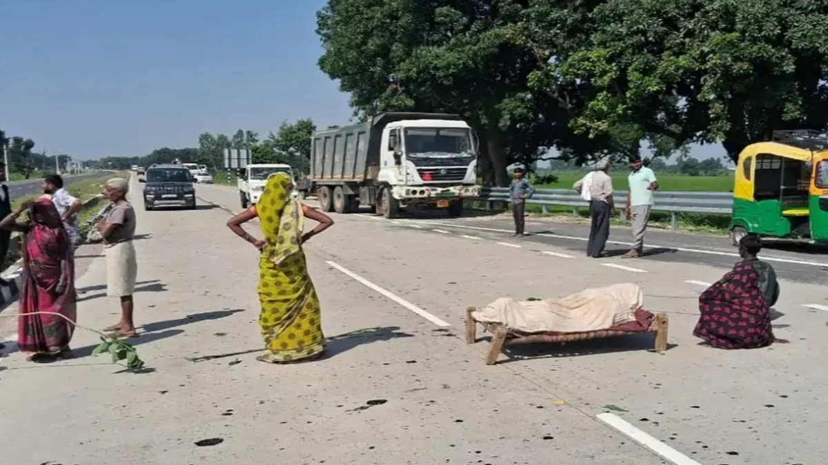 कौशाम्बी: राजू की मौत पर परिजनों ने शव हाईवे पर रखा, घंटों जाम